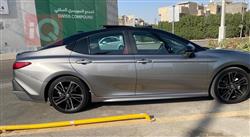 تۆیۆتا کامری